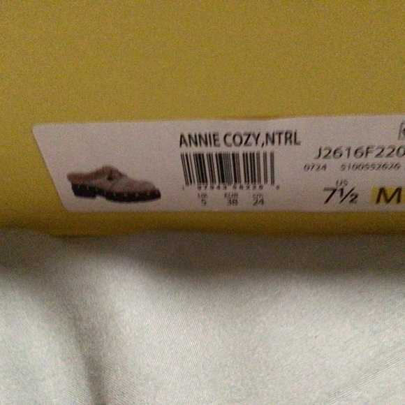 Circus by Sam Edelman Neutral Loafer with Gold Accent NBIB - Picture 2 of 8